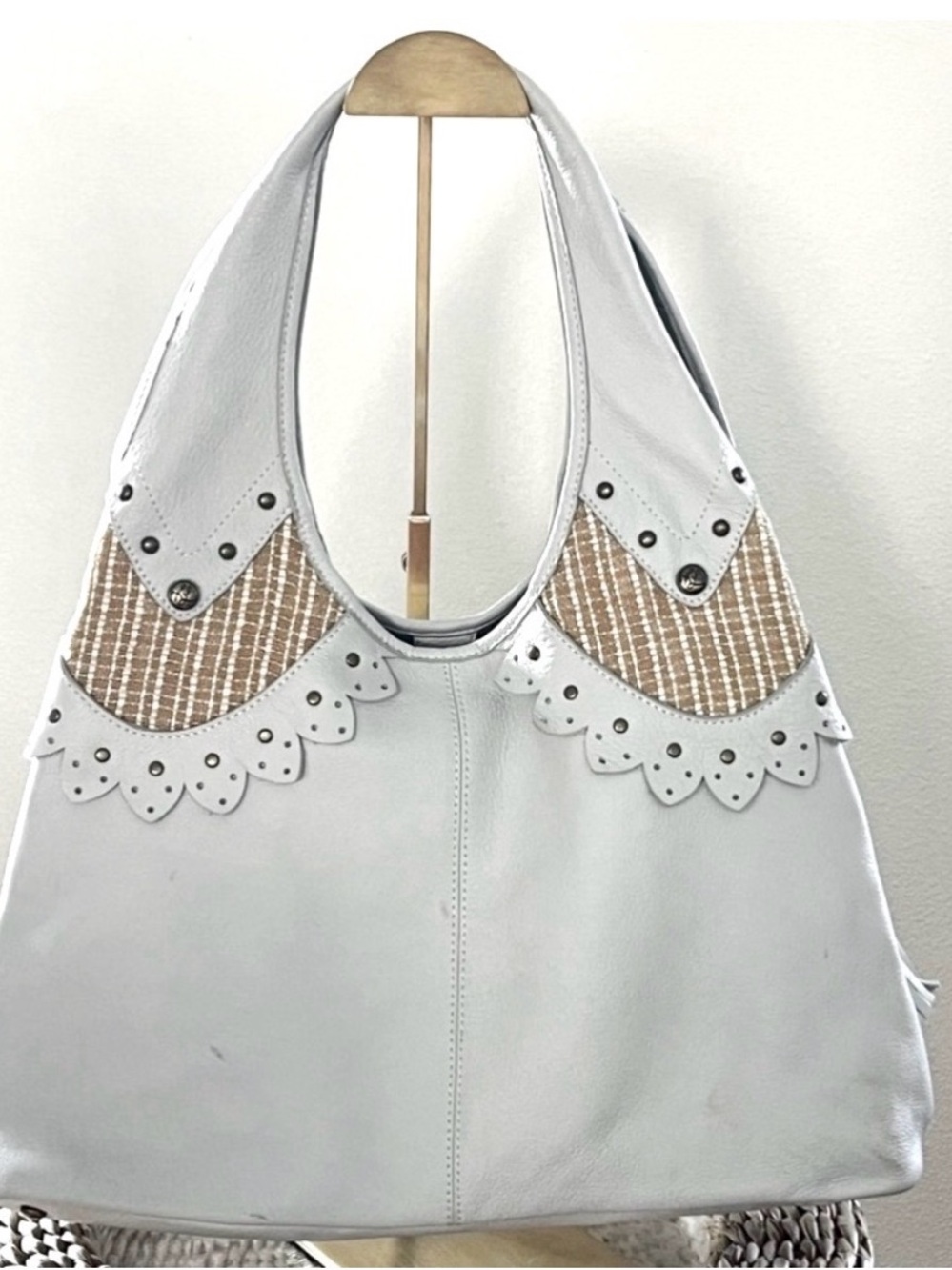 Kate Landry White Leather Studded Hobo Shoulder Bag Tweed Scallop Boho EUC